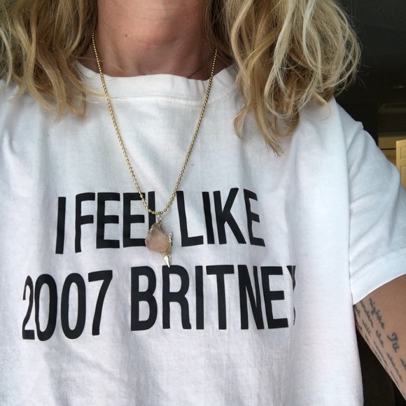 Wild Coral Quartz + Arrowhead Necklace - Picture 3 of 3